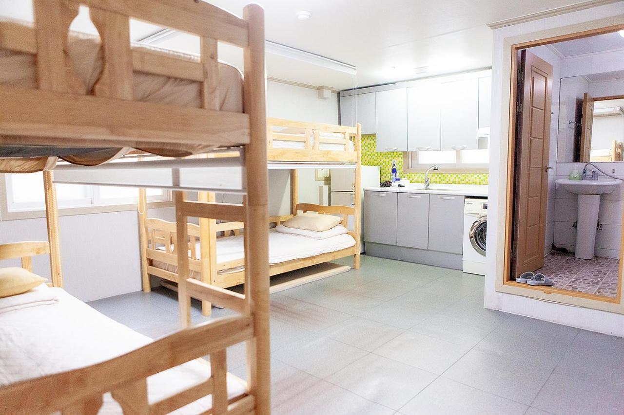 Hostel Mihojae Μπουσάν Δωμάτιο φωτογραφία