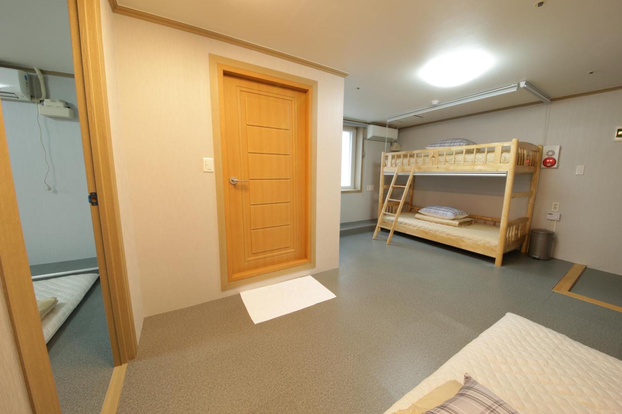 Hostel Mihojae Μπουσάν Δωμάτιο φωτογραφία